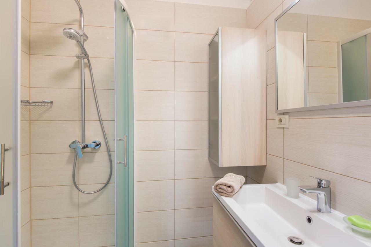 Apartment Dora ราบัซ ภายนอก รูปภาพ